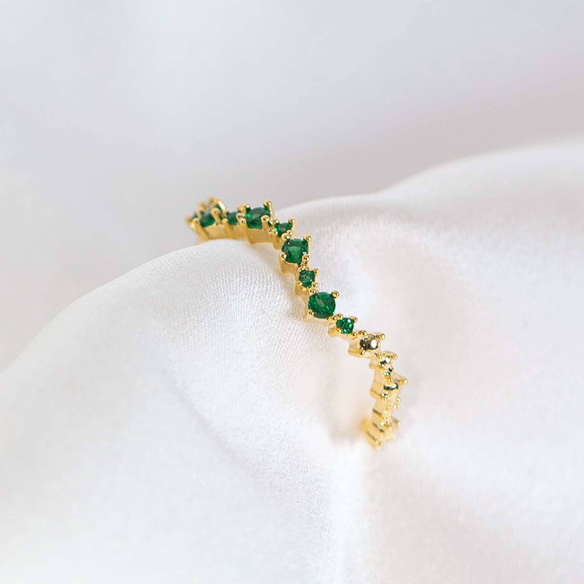 Petite Capella ring - Emerald cubic