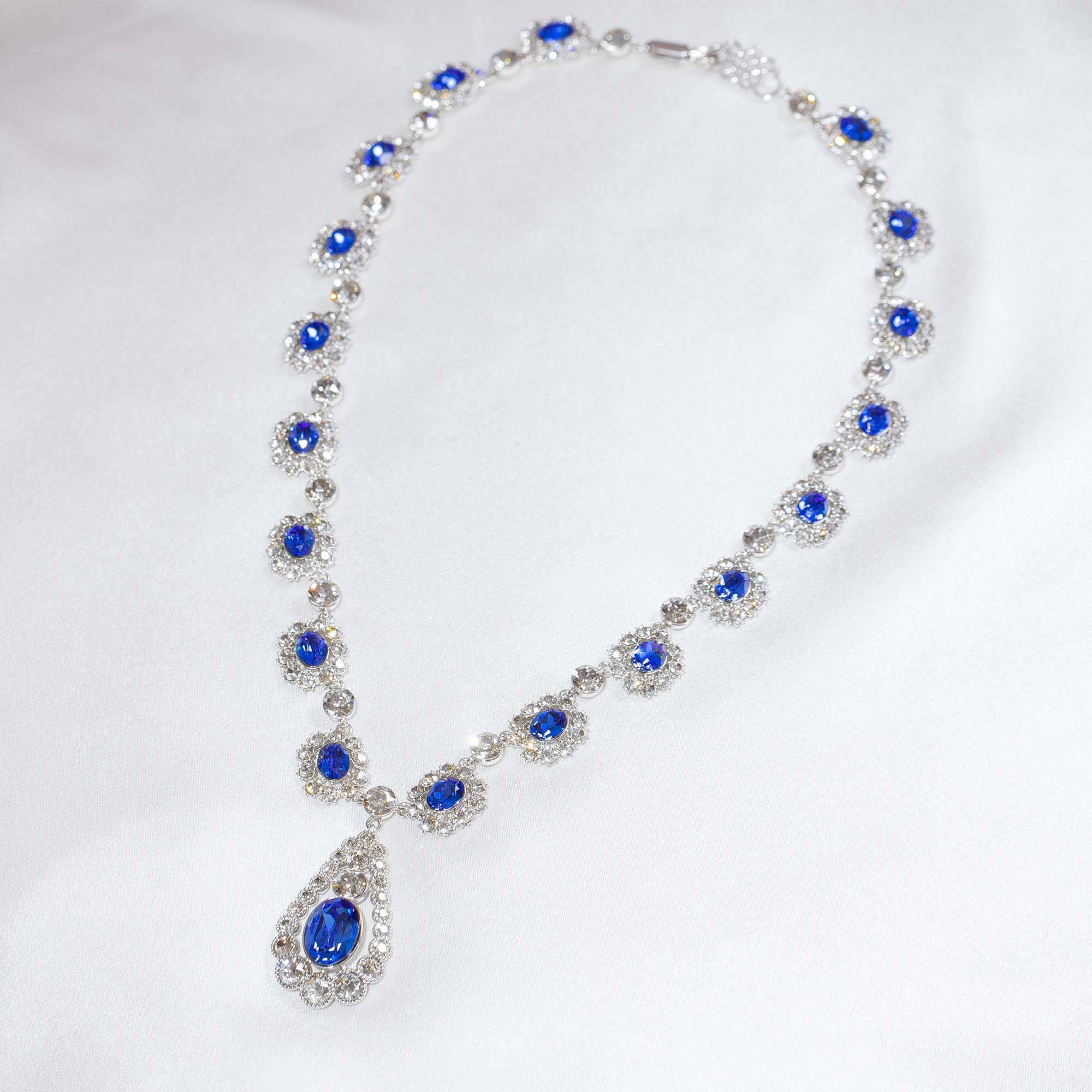 Elizabeth necklace - Sapphire