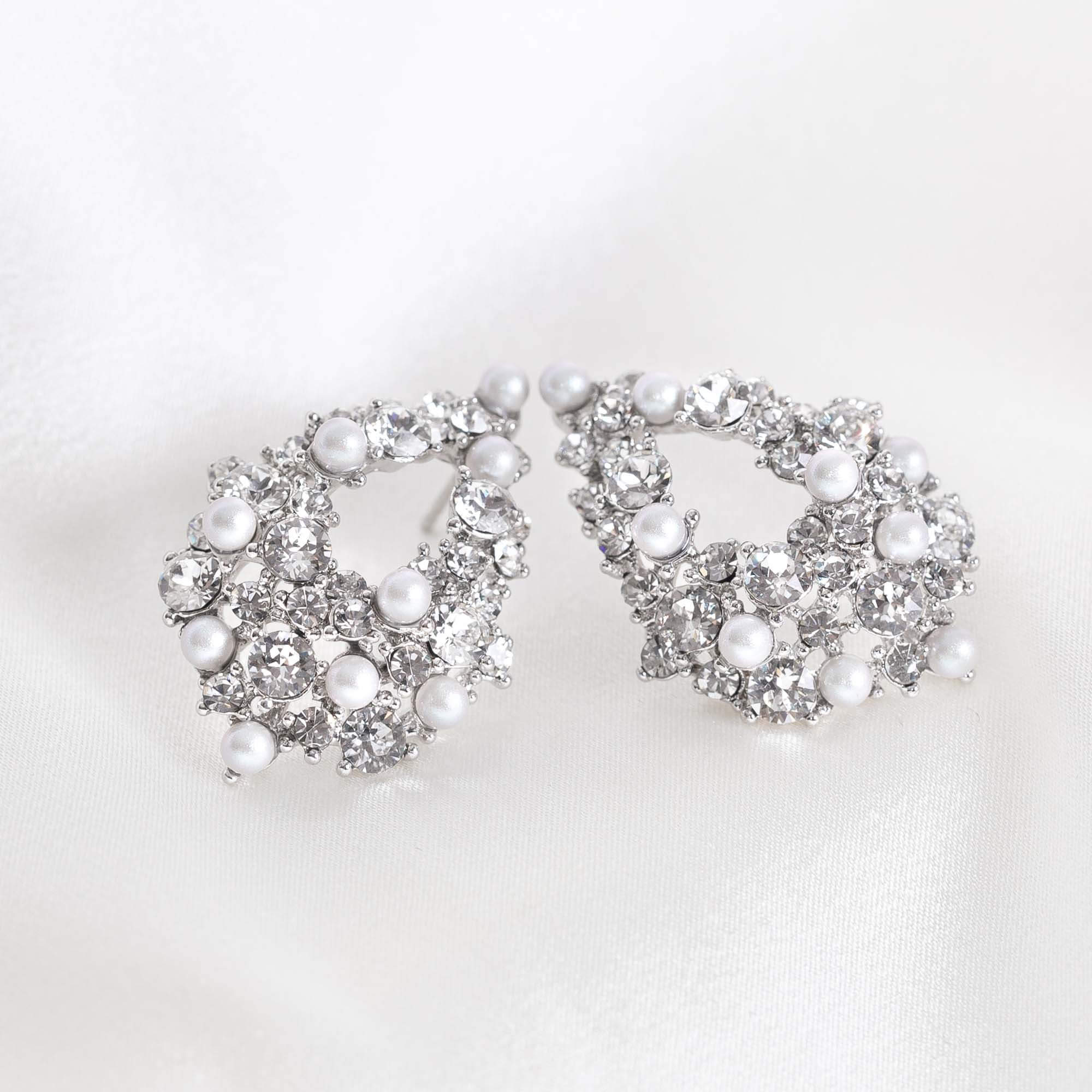 Alice pearl earrings - Dove grey